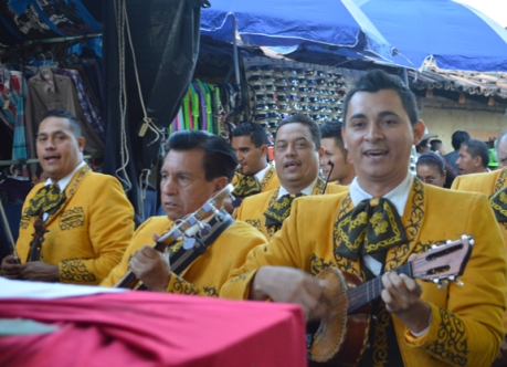 Mariachis-in-Tuito-parade-Fiesta-Virg-de-Guadalupe